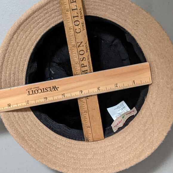 Toffee Apple tweed like fedora hat side flower OS - Picture 5 of 12